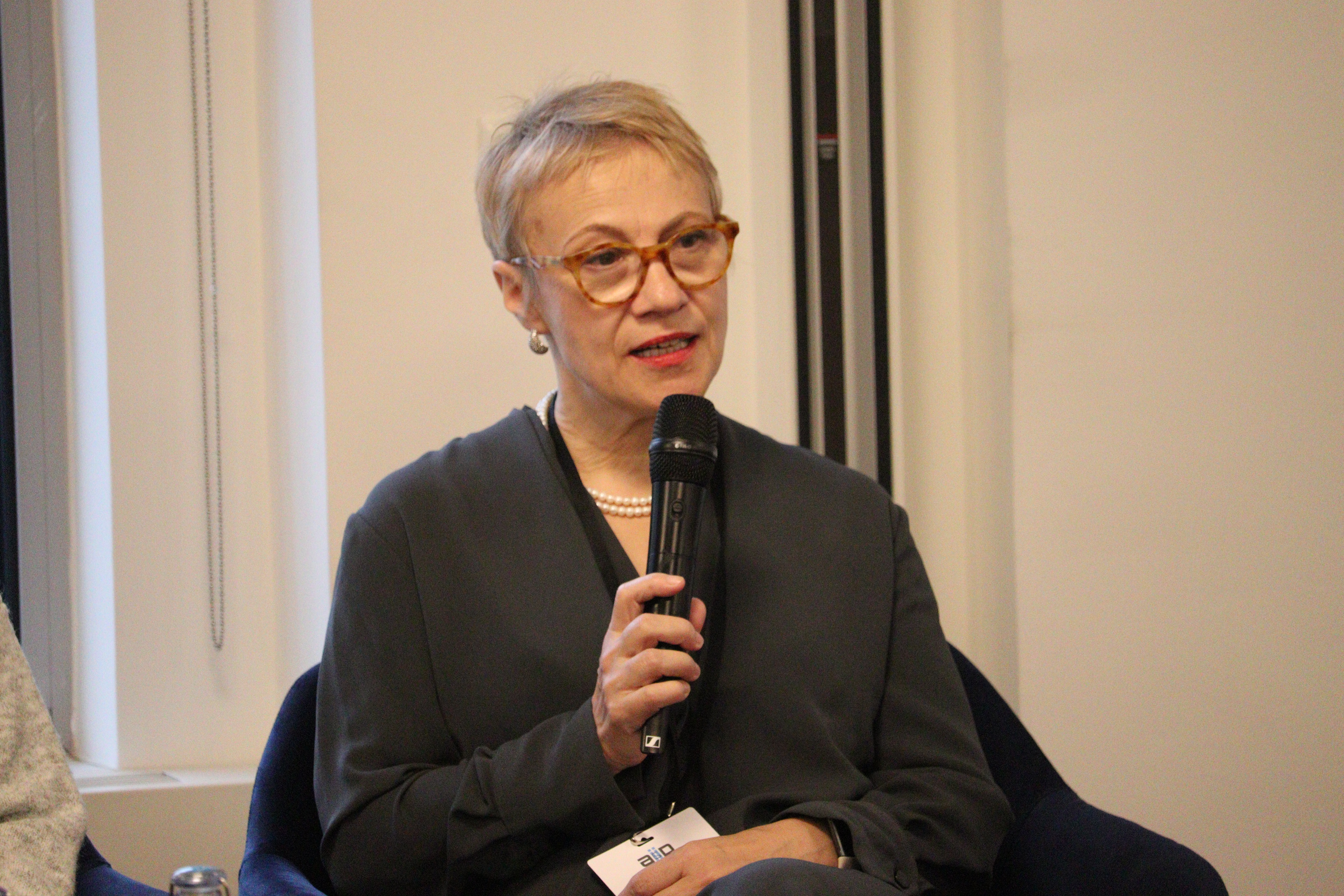 Panel 1 Carola Lempke