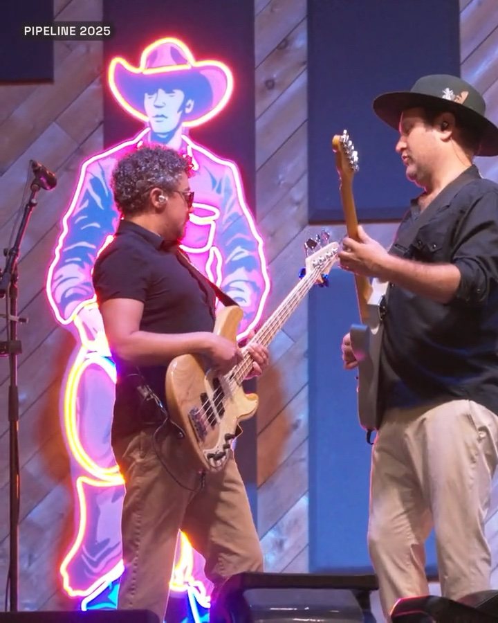 A live band at the Pipeline 2025 evening event